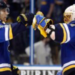 Allen stops 40 to leads Blues to 3-0 series lead over Wild