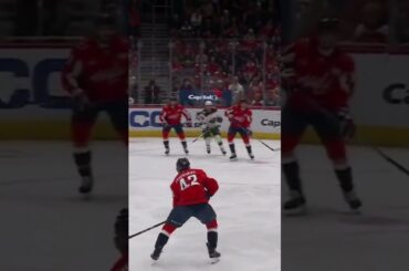 Fehérváry strelil 1. gól v NHL sezóne 2024/25🏒🥅