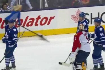 Gotta See It: Neither Luongo or van Riemsdyk can believe this save