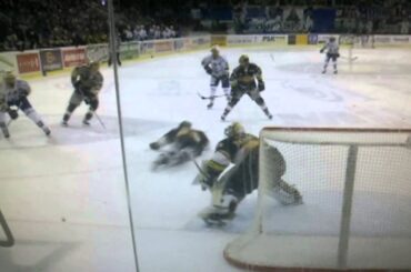 Úvodní branka Hynka Zohorny ve 4. semifinále proti Litvínovu