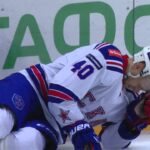 Сокрушительный силовой Робинсона на Кетове / Robinson delivers a punishing body check to Ketov