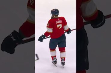 "Is that a hot dog?" 🌭🧐