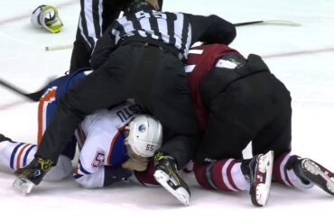 Tempers flare late in the Oilers & Coyotes game