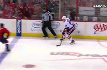 Gotta See It: Gleason clobbers linesman
