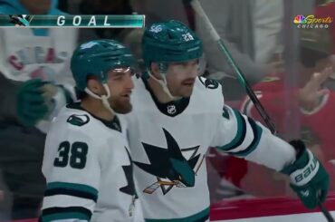 Alex Barabanov assists on Carpenter's goal vs Blackhawks (17 mar 2024)