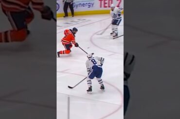 Jake Muzzin Gets One By Anthony Stolarz!! (March 9, 2019) #leafs #hockey