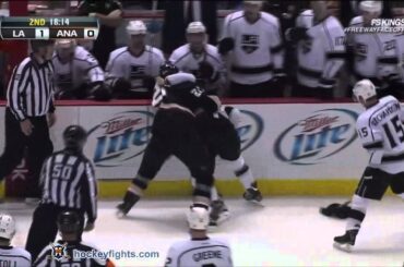 Kyle Clifford vs Sheldon Brookbank Nov 17, 2011