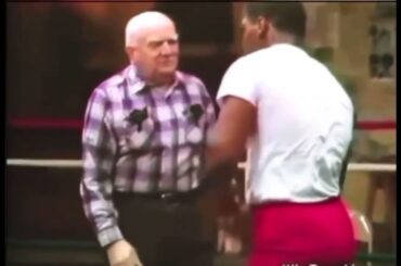 Video from the archive 1983. Mike Tyson trains with Cus D'Amato and Kevin Rooney 🥊