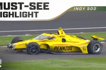 Scott McLaughlin crashes during warm-up laps before Indy 500 green flag | INDYCAR