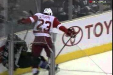 Brad Stuart cranks Kyle Clifford