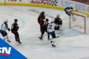 Kevin Hayes Bats Own Rebound Out Of Mid-Air For Sweet Goal