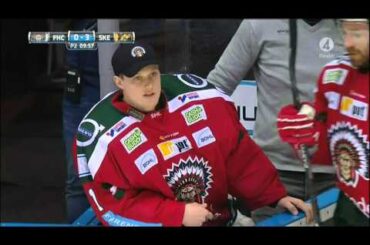 Sebastian Aho sätter 3-0 för Skellefteå - TV4 Sport