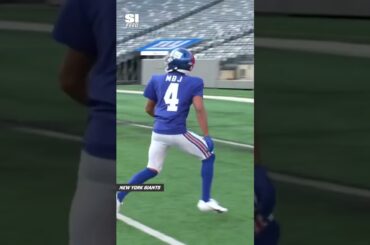 Michael B. Jordan does his best Odell Beckham impression 👀