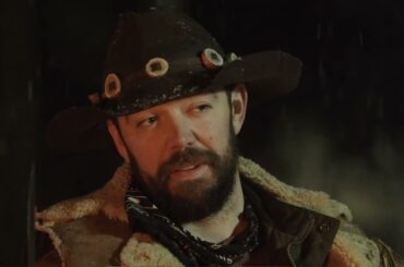 Laramy Miller Talks About His Sasquatch Skinner and Bowie Knives