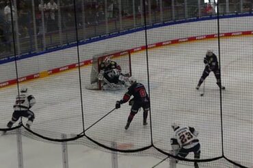 Kai Wissmann Eisbären Berlin Eishockey Training August 2025