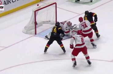 Pyotr Kochetkov saves Hurricanes late in a game vs Canucks (28 oct 2024)