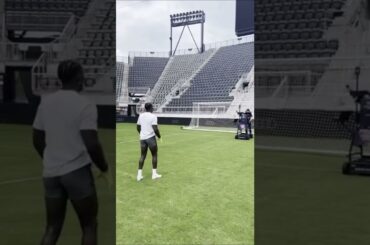 Mecole Hardman Doing a Hard Drill to Master 🤯 #shorts