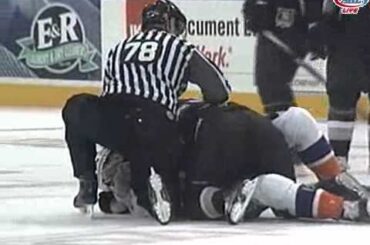 101022   Travis Hamonic vs John Zeiler