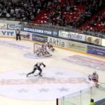 Erik Karlsson taklaa Tero Koskirannan