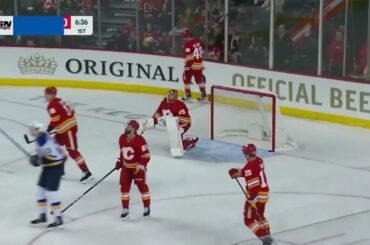 Alexei Toropchenko gets an assist on Leddy's goal vs Flames (26 oct 2023)