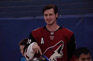 Oliver Ekman-Larsson Makes Donation to Boys & Girls Club