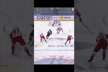 ГОЛ | Макс Эллис | Драконы - Локомотив 4-1 | КХЛ 2025-26