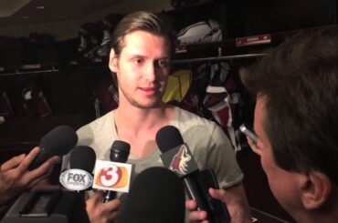 Coyotes Oliver Ekman-Larsson At '14-'15 Locker Clean Out