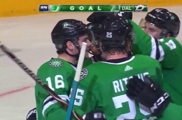 Mattias Janmark’s stick explodes while setting up Jason Dickinson’s goal