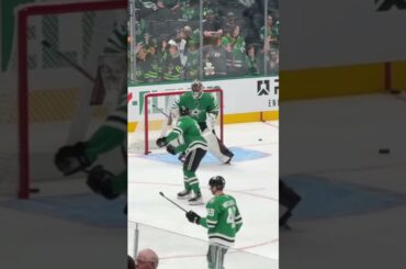 Antoine Bibeau warming up in preseason. #GoalieGearSnob #BauerGoalie #DallasStars #AntoineBibeau