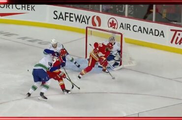 Jonathan Huberdeau scores his first goal as a Flame