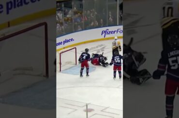 IGOR SHESTERKIN FLASHES THE LEATHER 🧤 | Insane Glove #nhl #sports #icehockey #goalies #goaliesaves