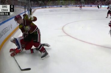 Ibragimov lays solid hit on Dzerins