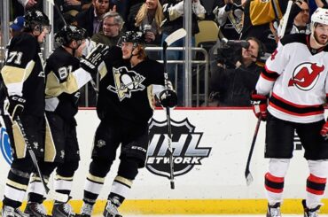 Hagelin sets up Kessel to beat Schneider