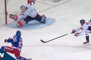 Capitals' Charlie Lindgren Robs Rangers' Mika Zibanejad with Spectacular Diving Save
