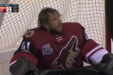 Langhamer forced to make NHL debut after Smith leaves game