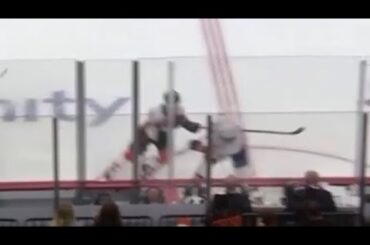 Free Lesson: Hathaway avoids boarding Anders Lee on a dump-in