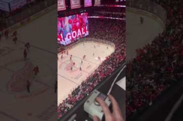 🚨 OVERTIME GOAL HORN 🚨 for Lucas Raymond game winner on 4-15-24 #detroitredwings #goalhorn