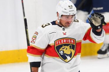 MUST SEE: Brad Marchand's EMOTIONAL return to Boston! 🖤💛