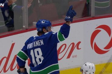 Canucks erupt for five goals in first period against Panthers