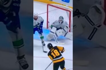 Penguins C #18 Tommy Novak PP🥅(1)🏒Wrist-Shot Goal