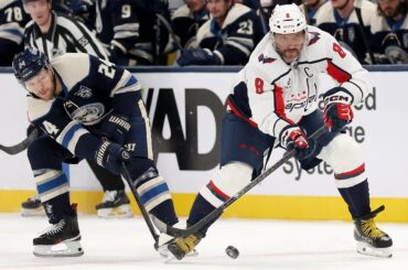 OVECHKIN scores career GOAL #899! 🚨🦅