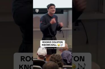 Colston Loveland’s got vocals (via chicagobears/TT)