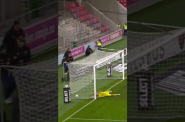 Lösaste målet i fotboll? (Elias Barsoum Degerfors IF mot Östers IF Allsvenskan i Sverige) (#Shorts)