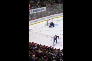 Stefan Noesen with a Short Goal vs. Colorado Avalanche