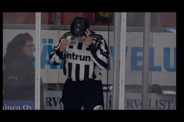 Daniel Torgersson iskee erikoisen maalin | Kukaan pelaajista ei näe kiekon menneen maaliin