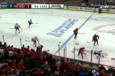 Gotta See It: Halak recovers from bad bounce for amazing save