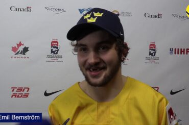 Bemström: "Två tänder försvann – får fixa nya hemma"