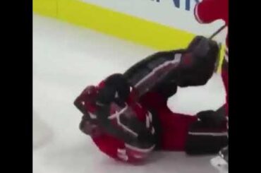 Carolina Hurricanes - Petr Mrazek Dive.