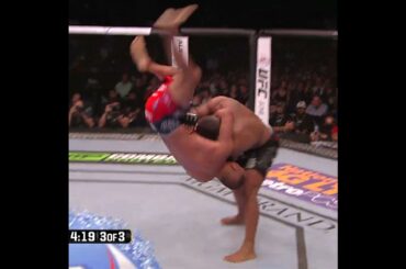 Daniel Cormier was BULLYING Dan Henderson 🤬 #ufc