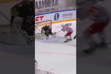 🇸🇰Adam Ružička vs Adam Huska🇸🇰🏒🥅 #hokej #khl #icehockey #hokej #slovensko @MRHOKEJ